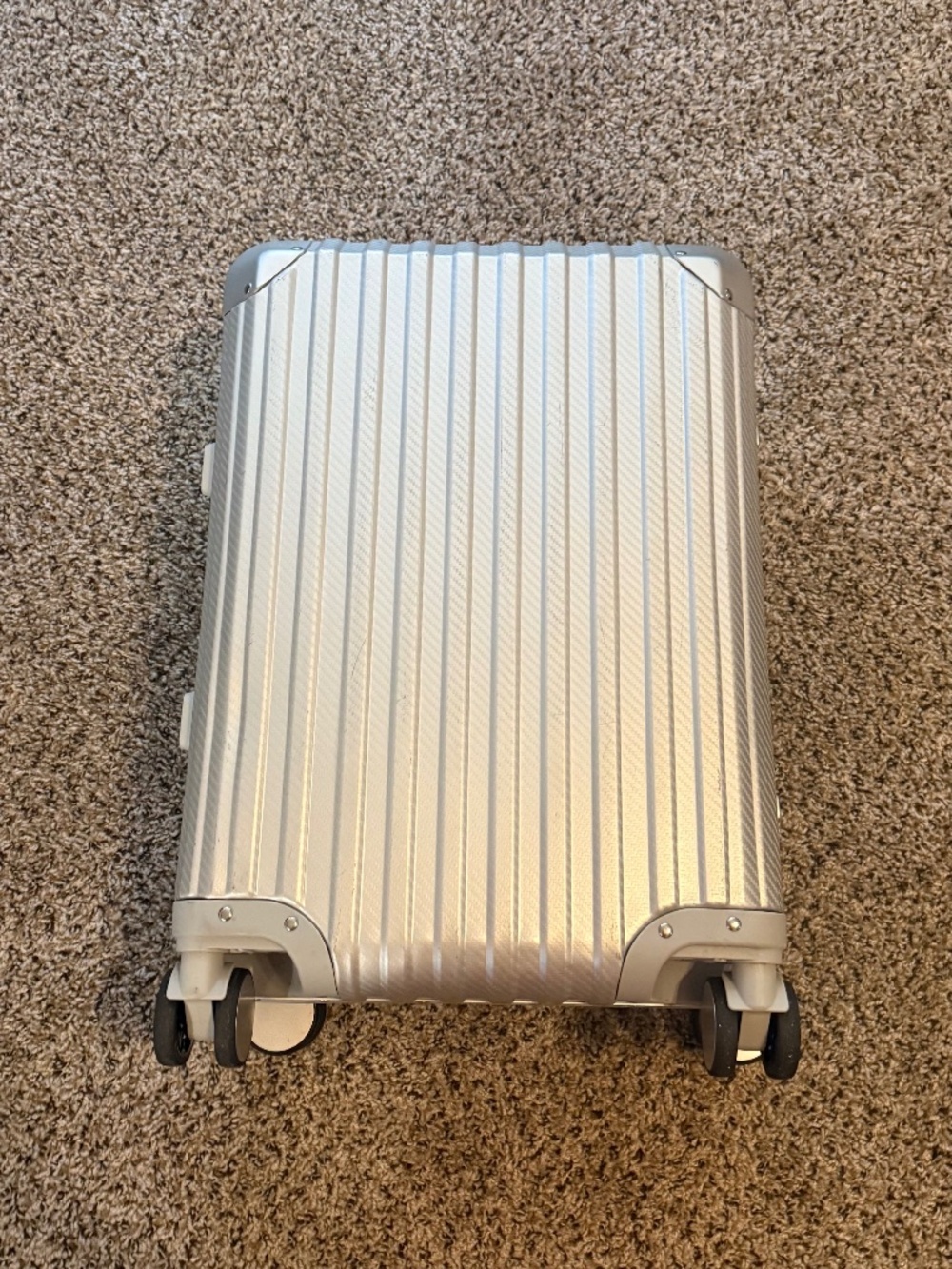 MVST TREVA ALUMINUM SUITCASE SILVER